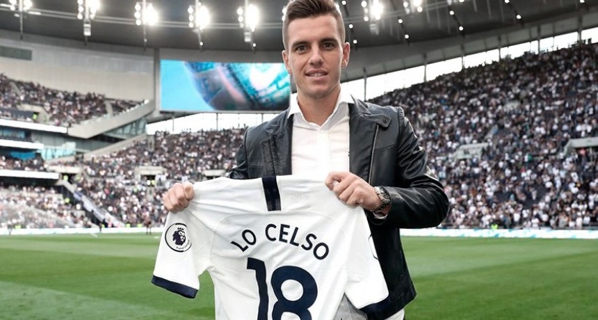 Tottenham ejerció la opción de compra por el argentino Lo Celso