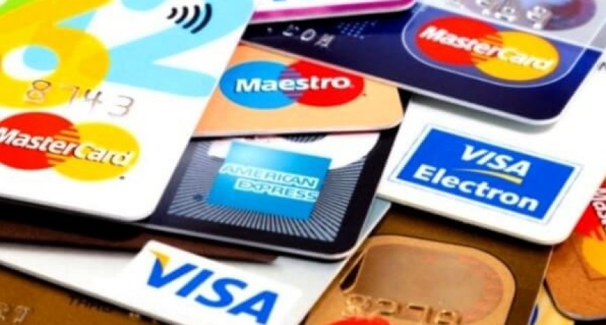EL GOBIERNO QUIERE LIMITAR LOS INTERESES DE LAS TARJETAS DE CRÉDITO