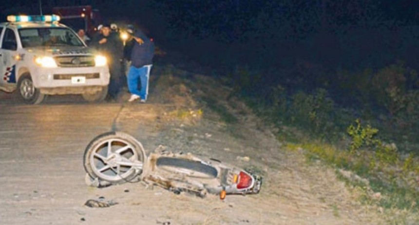 Un joven perdió la vida al impactar su motocicleta con un caballo