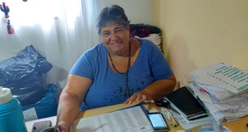 ATE HACE ENTREGA DE KITS ESCOLARES