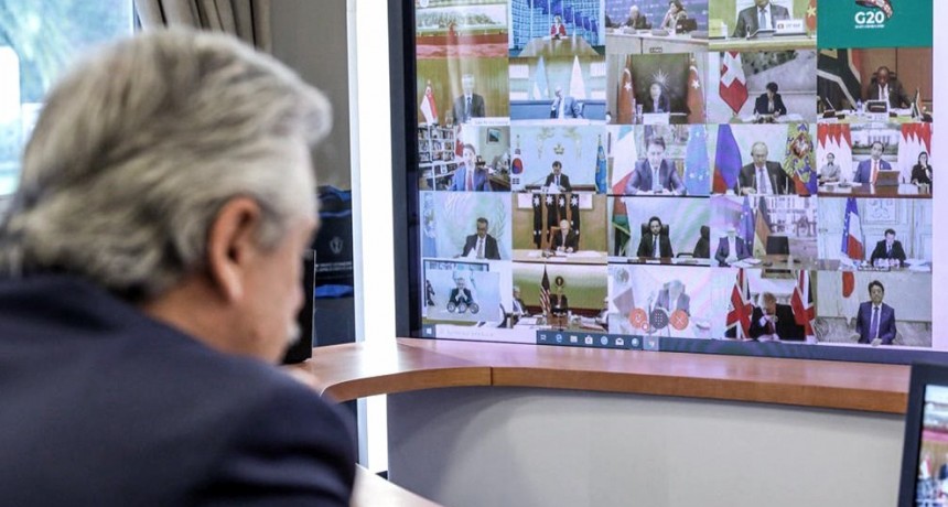 Fernández dialoga vía teleconferencia con los gobernadores y Rodríguez Larreta