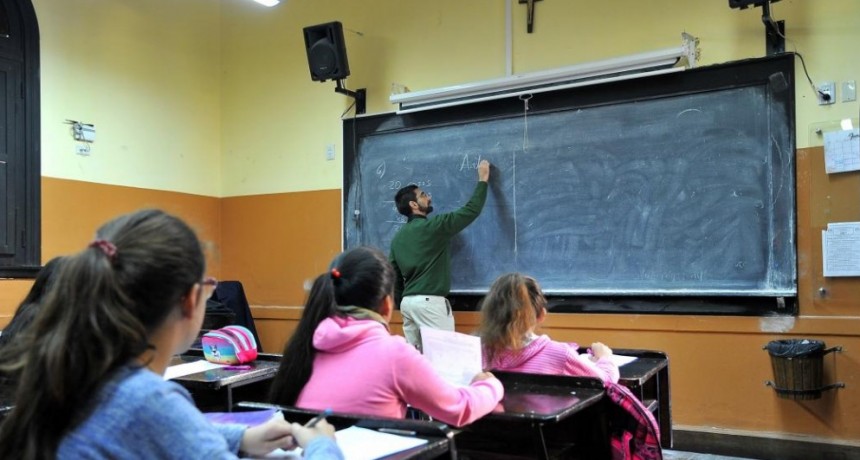 Coronavirus  Coronavirus en Argentina: el Ministerio de Educación evalúa un regreso de las clases por región