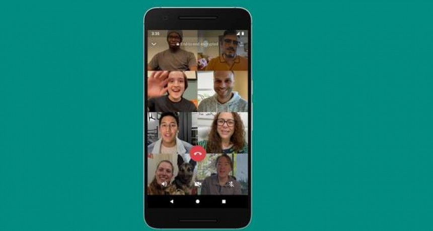 WhatsApp ya permite hacer videollamadas de hasta ocho personas