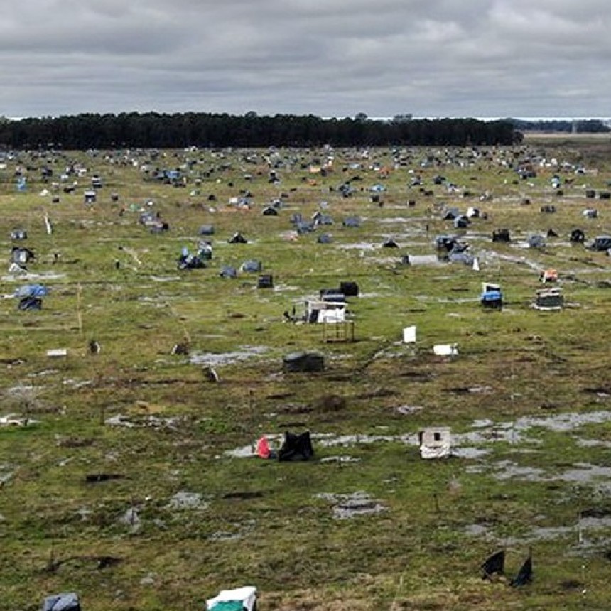 Bianco asegur&oacute; que se sigue trabajando para que el desalojo en Guernica "sea pac&iacute;fico"
